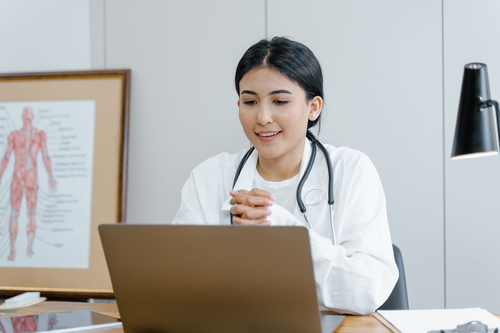 Échange à distance autour d’une question de santé